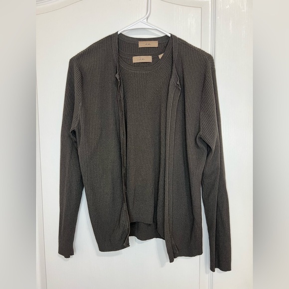 I.E Tops - i.e. ribbed knit sweater cardigan with top size M